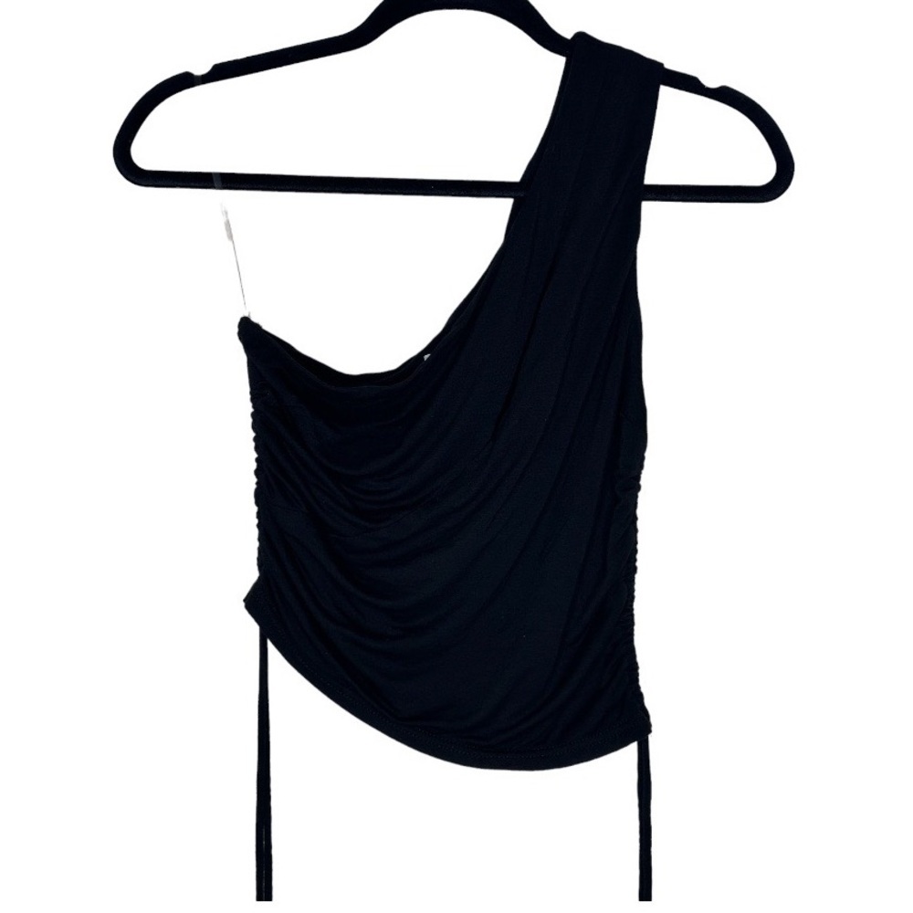 Pre-owned one shoulder, slit, rouge, black, crop top.